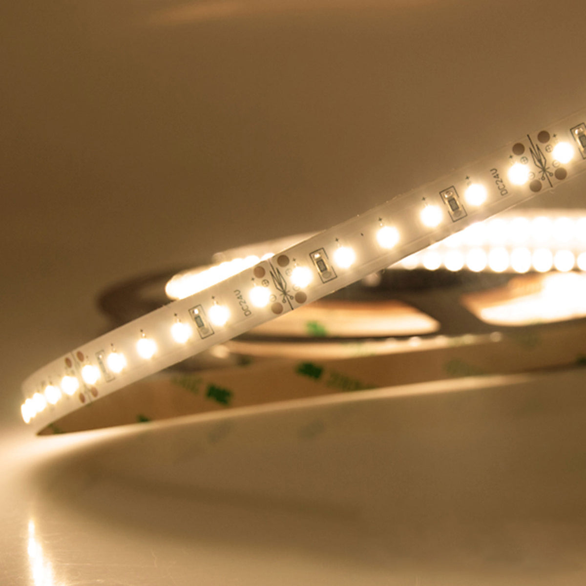HEQ825 Classic | LED-strip | 5m | 2500K | 16W/m | 24V | IP20