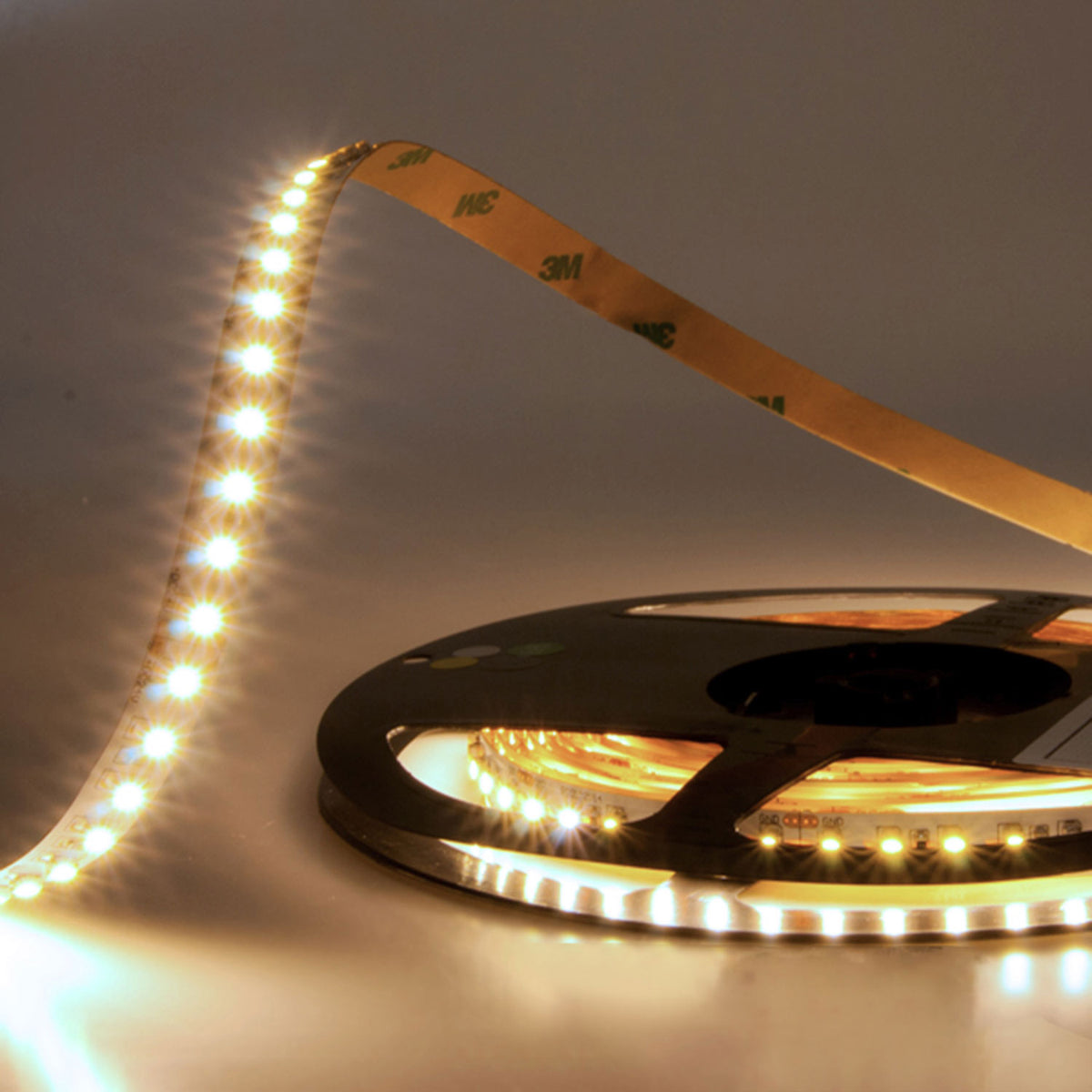 SIL830 | LED-strip | 5m | 3000K | 9,6W/m | 12V | IP20