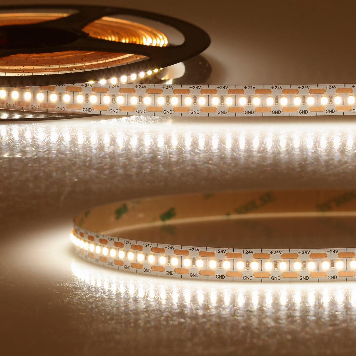 Linear10 CRI927 | LED-strip | 20m | 2700K | 15W/m | 24V | IP20