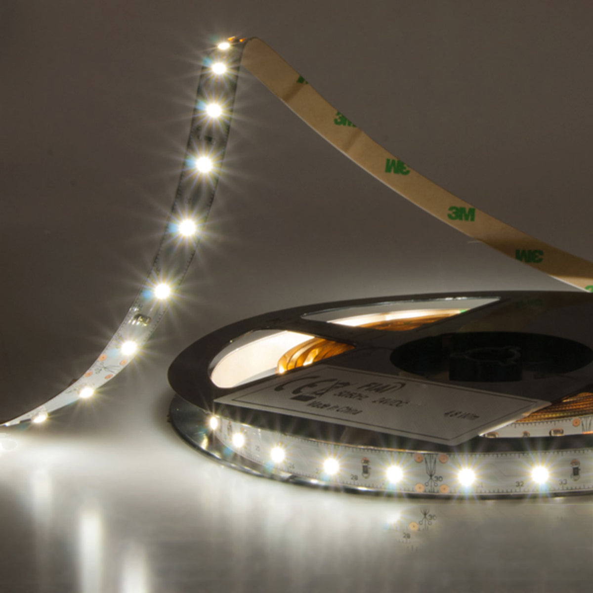 SIL842 | LED-strip | 10m | 4200K | 2,4W/m | 24V | IP20