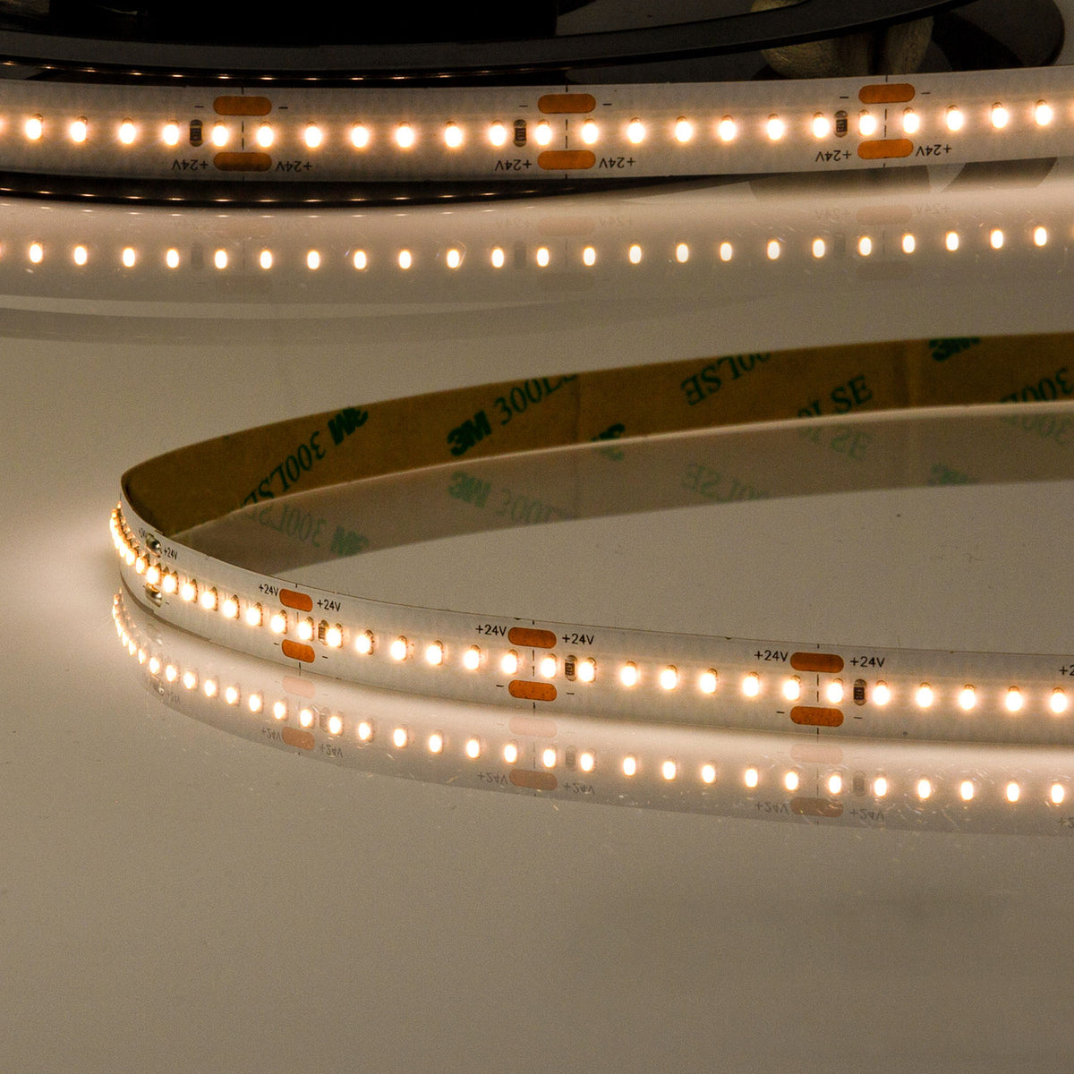 Linear8 CRI930 | LED-strip | 5m | 3000K | 8W/m | 24V | IP20
