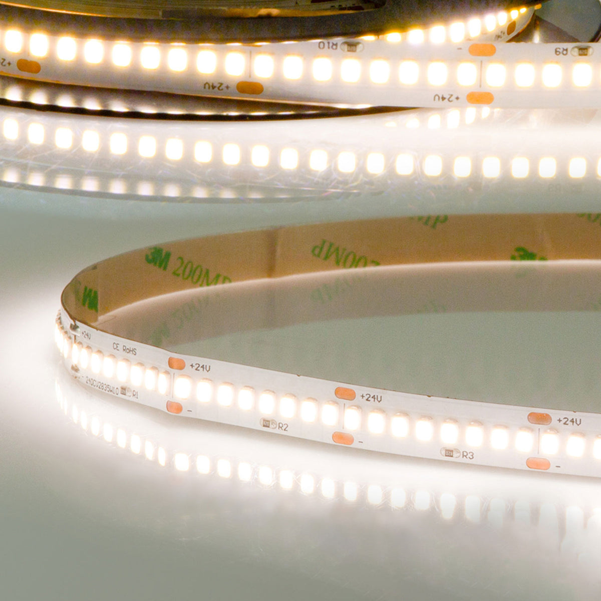 HEQ930 High Bright | LED-strip | 5m | 3000K | 32W/m | 24V | IP20 | 150lm/W