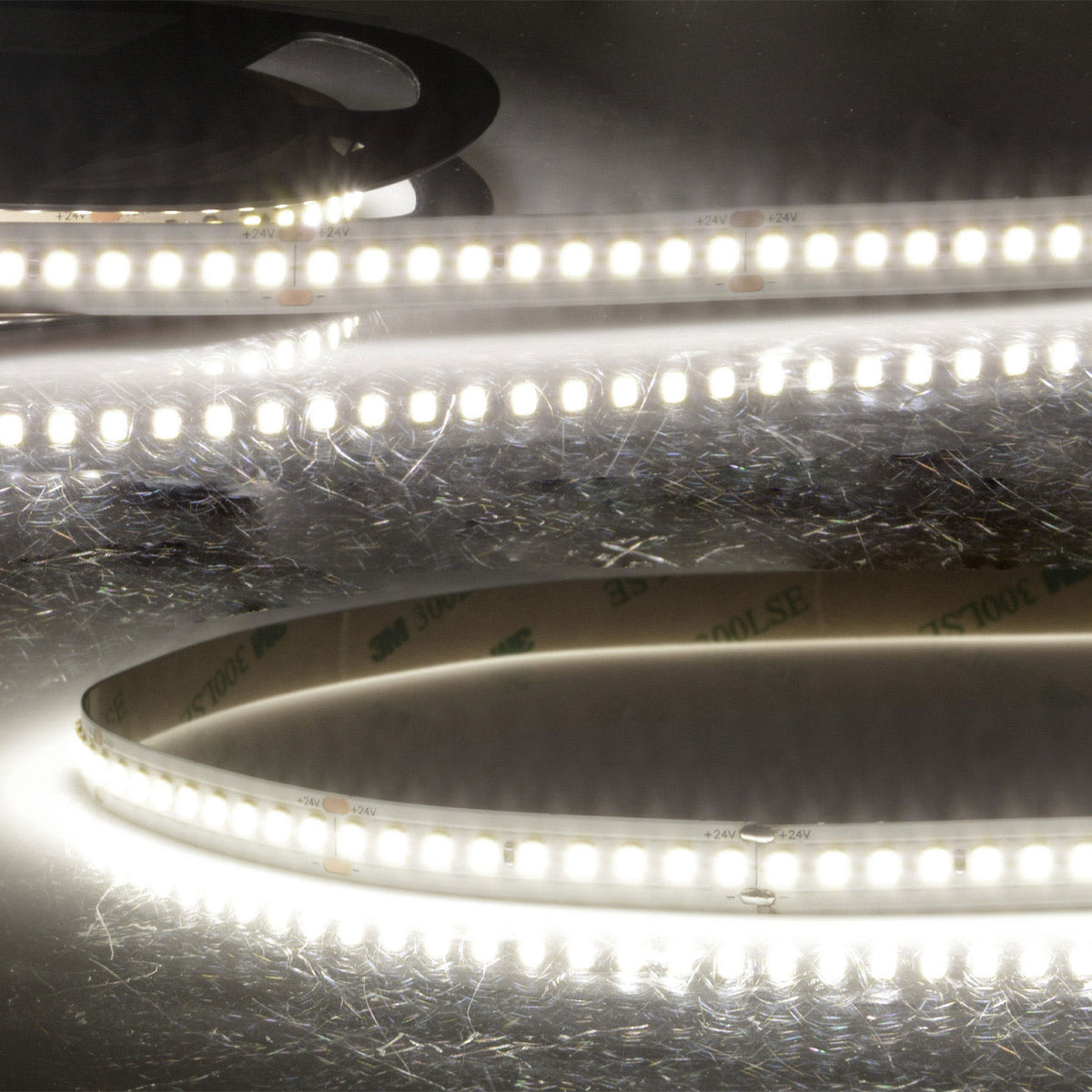 HEQ840 | LED-strip | 5m | 4000K | 200 lm/W | 24V | IP20