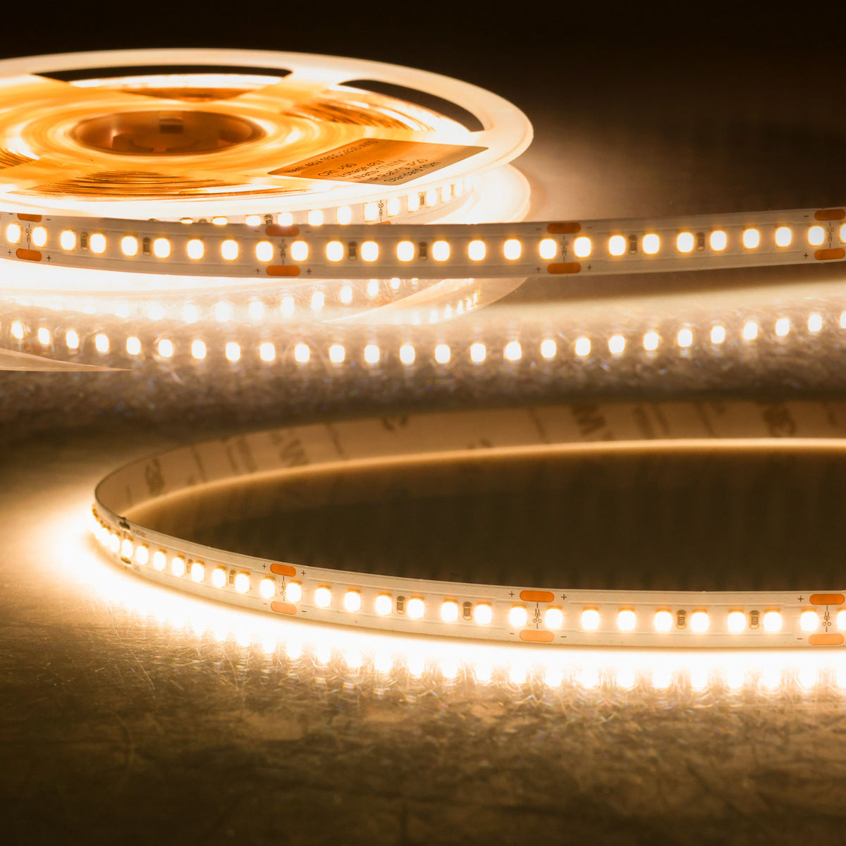 HEQ927 High Bright | LED-strip | 10m | 2700K | 17W/m | 48V | IP20