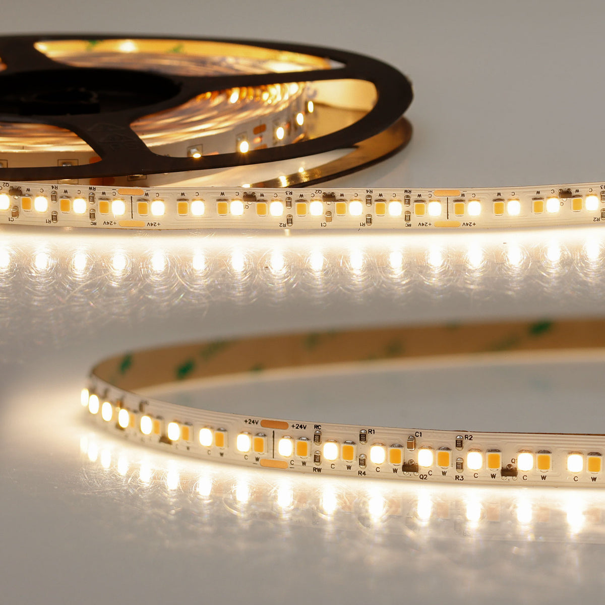 Sunset dim-to-warm CRI90 | LED-strip | 1800K-3000K | 12W/m | 224 LED/m | 24V | IP20