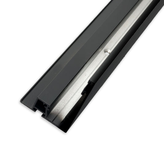 VISOR | Aluminium profiel | gordijnrailafdekking met lichtlijn | zwart RAL 9005