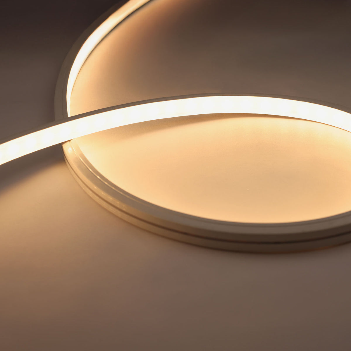 Wallwasher | LED-strip | 20x55° | 5m | 18W/m | CRI90 | 24V | IP54