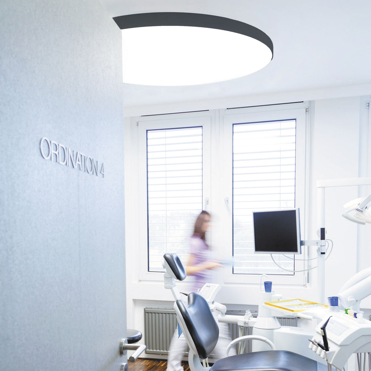 Plafondlamp | UGR<19 2H | DN1000 | ColorSwitch 2700/3000/4000K | 80W/100W | IP44 | dimbaar